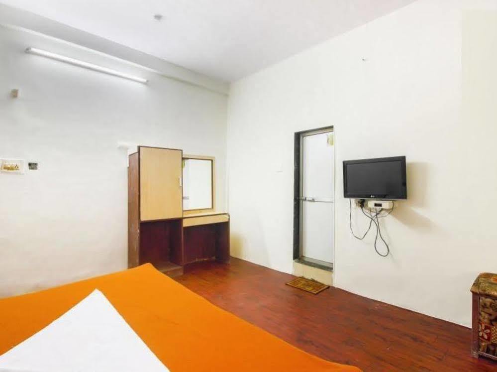 Hotel Evergreen Bombaj Zewnętrze zdjęcie