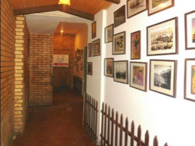 Hotel Evergreen Bombaj Zewnętrze zdjęcie